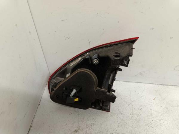 FEU ARRIERE GAUCHE PEUGEOT 2008 2016-2019 - Vue 2